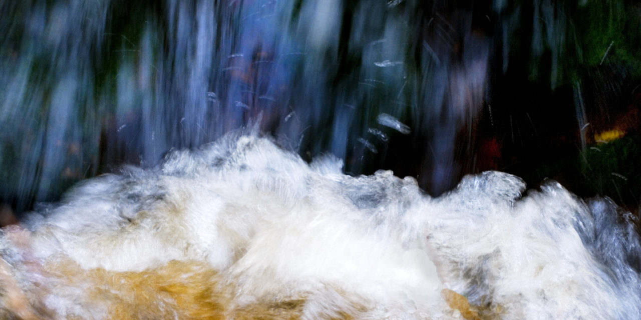 WATER IN SLOW MOTION